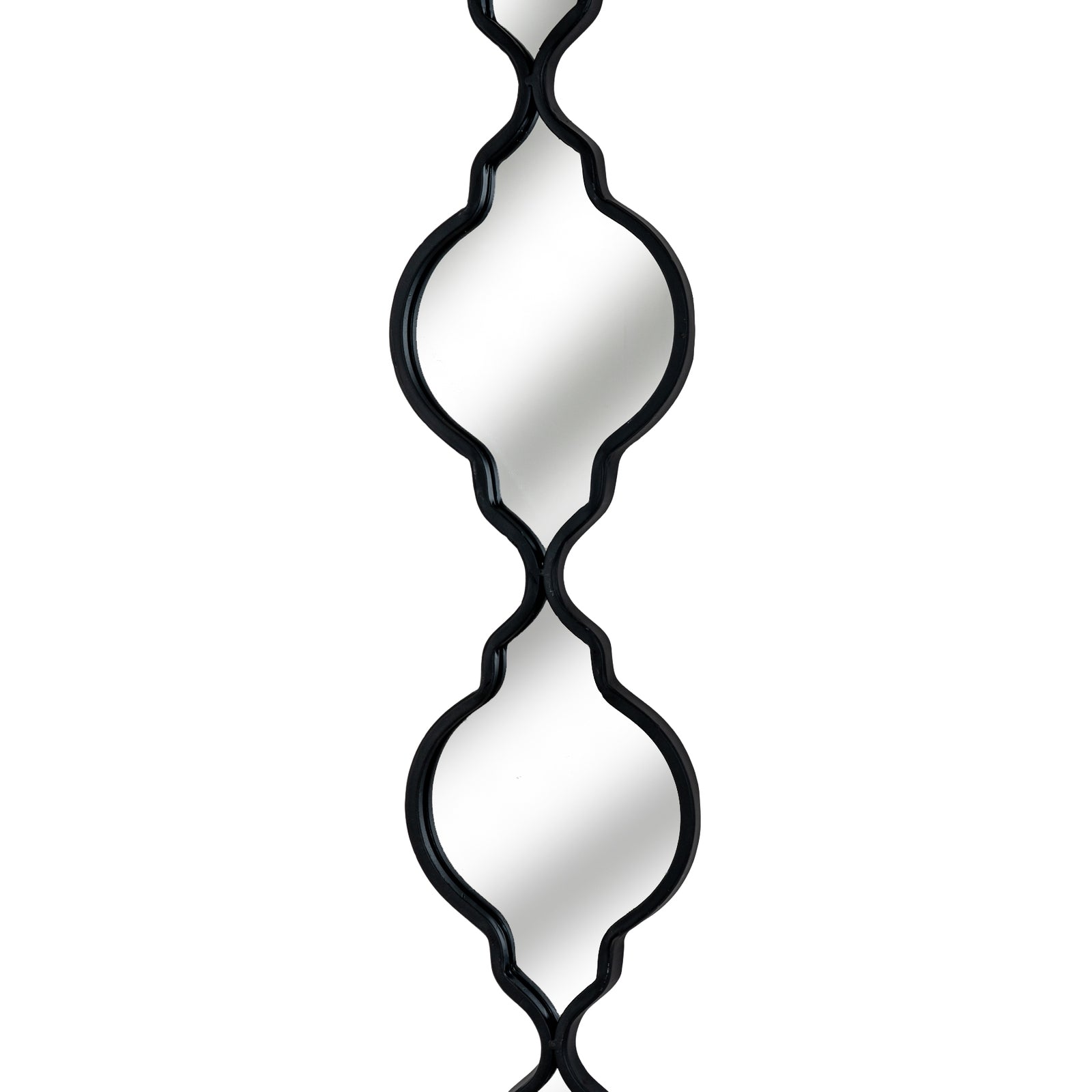 Black Quarterfoil Decorative Hanging Mirror detail – IOVEM